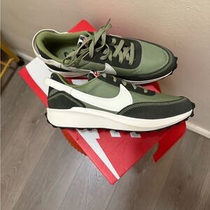 Nike Green and White Retro-Inspired Sneakers